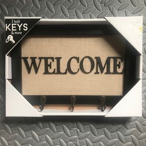 ‘Welcome’ Doorway Entry Sign and Keyholder